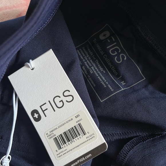 FIGS- Zamora Jogger Scrub Pants in navy - Picture 5 of 8